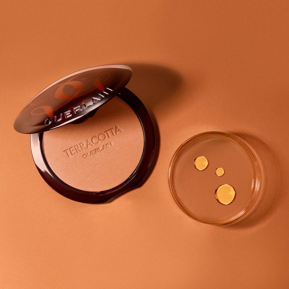 ingredientes naturales -Los Terracotta ofrecen un maquillaje bronceado al instante.